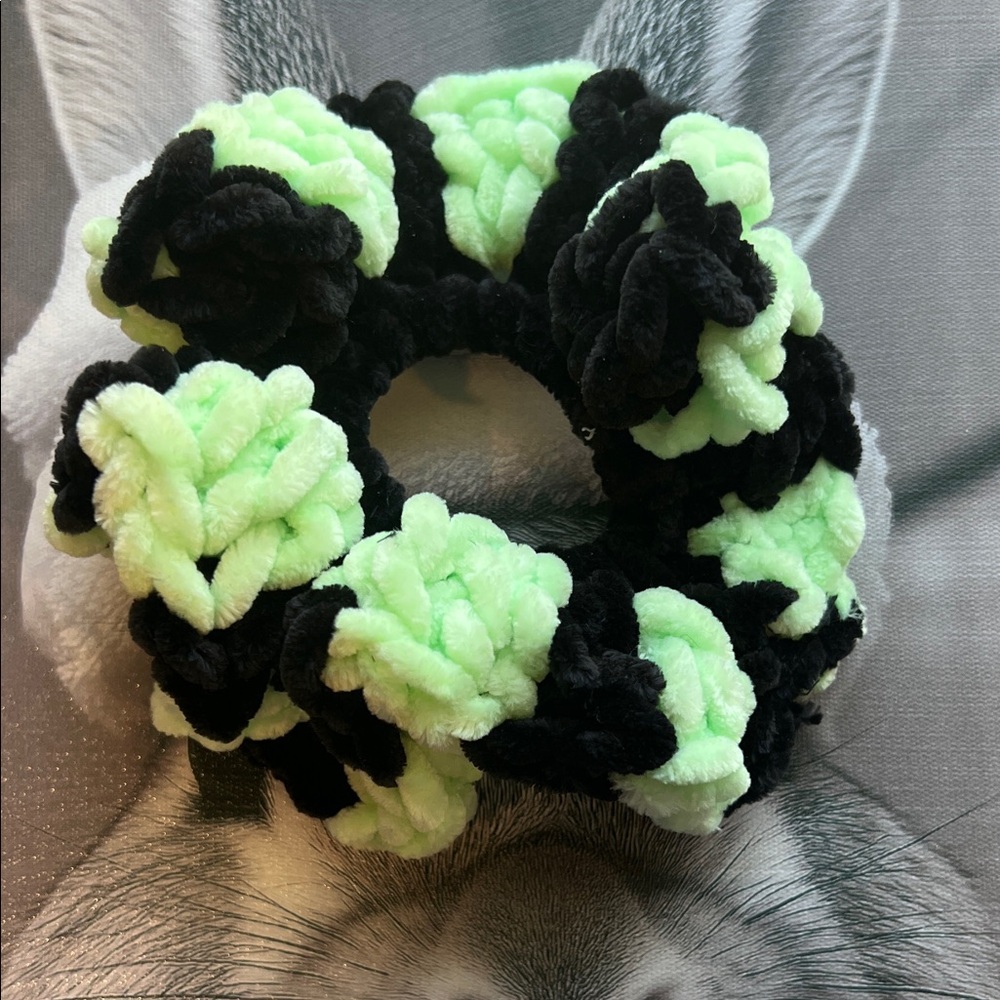 Handmade Crochet Scrunchies - Set of 2 - Picture 2 of 3